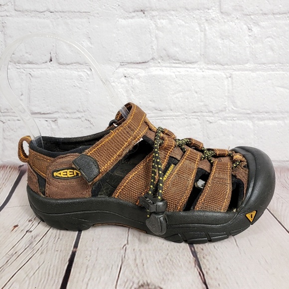 Keen Other - Keen Newport Youth Brown Sandals 13 Water Shoes